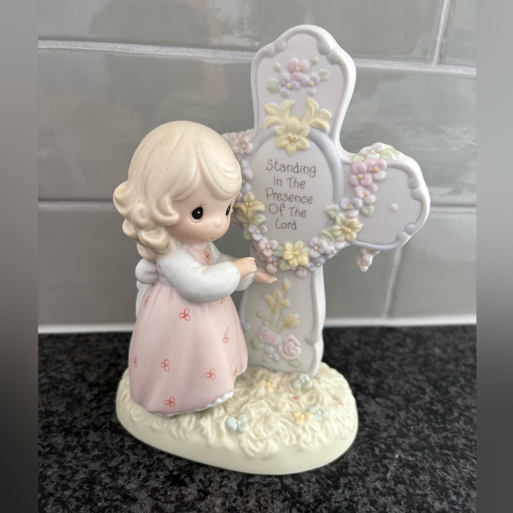 Precious moments little girls cross figurine EUC